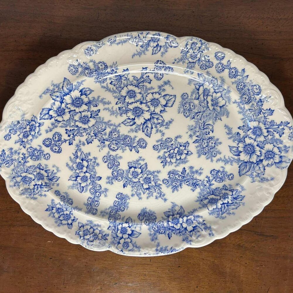 Vintage Taylor Smith & Taylor Dogwood Blue oval platter - Picture 4 of 10